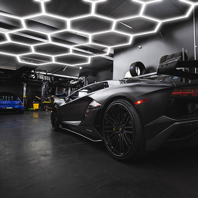 Hexagon LED Beleuchtung für Garage und Werkstatt